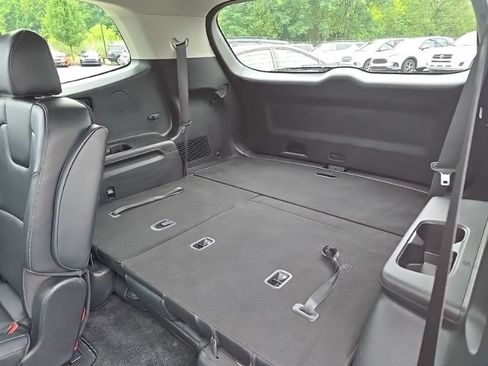 Certified 2024 Kia Telluride S w/ S Sunroof Package AWD/4WD image 29