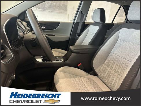 Used 2023 Chevrolet Equinox LS image 13