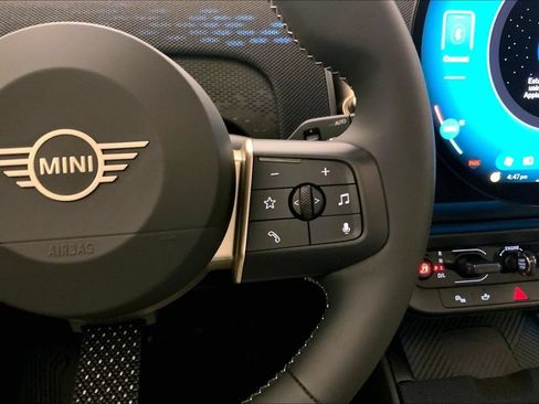 Used 2025 MINI Cooper Countryman S AWD/4WD image 19