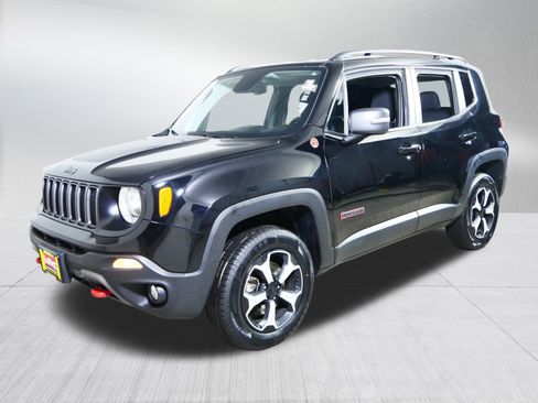 Used 2019 Jeep Renegade Trailhawk w/ Cold Weather Group II image 3