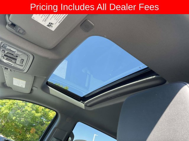 Used 2026 GMC Sierra 1500 SLT w/ SLT Premium Plus Package AWD/4WD image 25