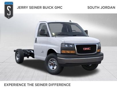 New 2025 GMC Savana 3500 w/ Power Convenience Package