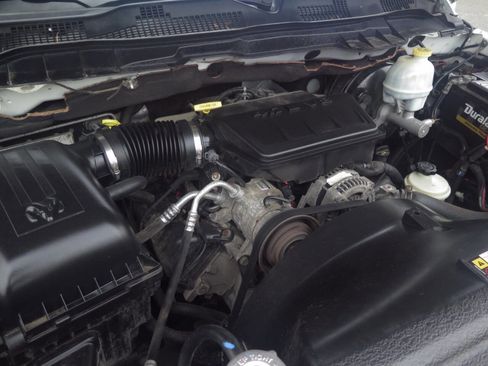 Used 2011 RAM 1500 Classic SLT AWD/4WD image 14