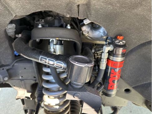 Used 2020 Chevrolet Silverado 1500 LT Trail Boss image 2