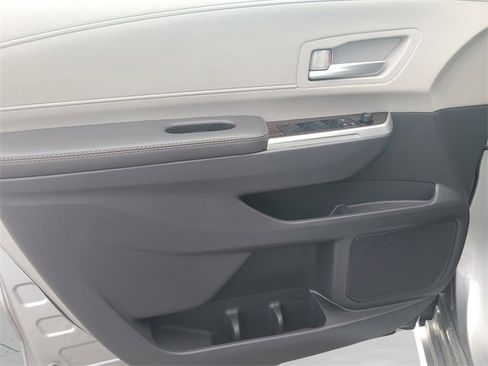 Used 2023 Toyota Sienna XLE image 22