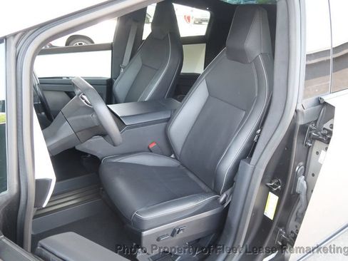 Used 2024 Tesla Cybertruck AWD Crew Cab image 11
