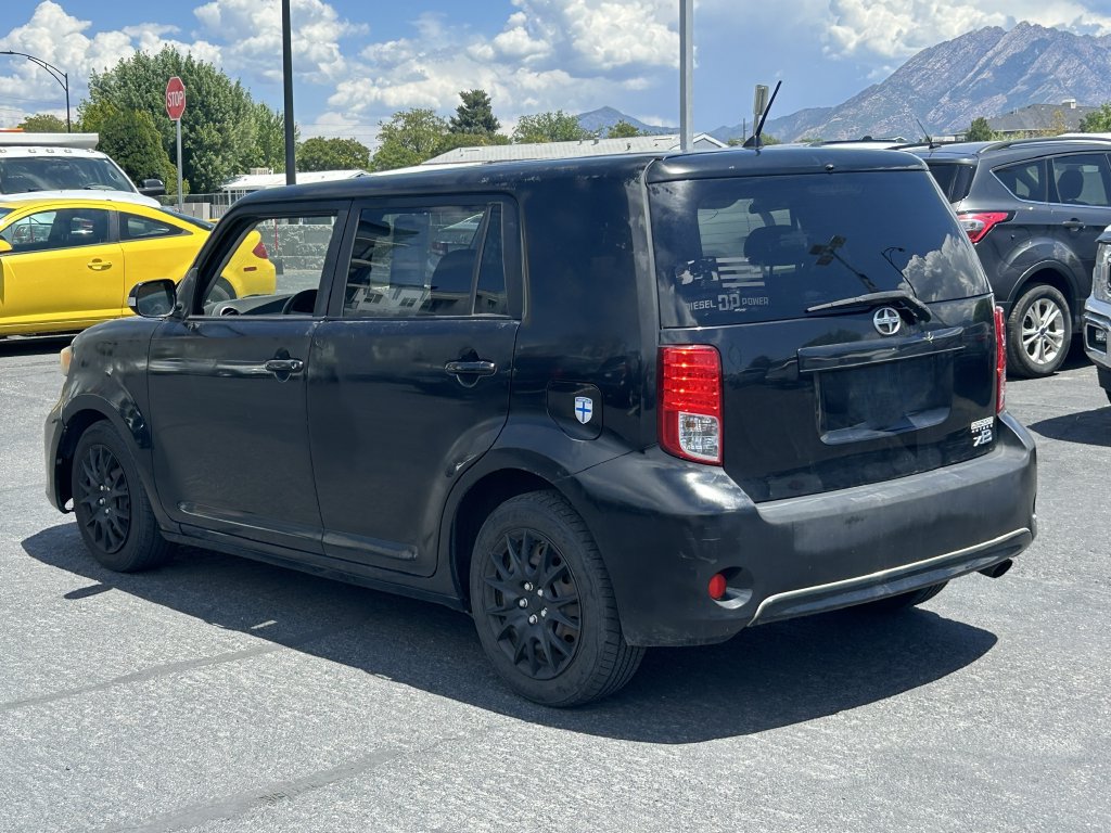 Used 2013 Scion xB FWD image 6