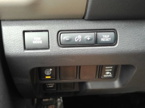 Used 2022 Nissan Frontier SV RWD image 32