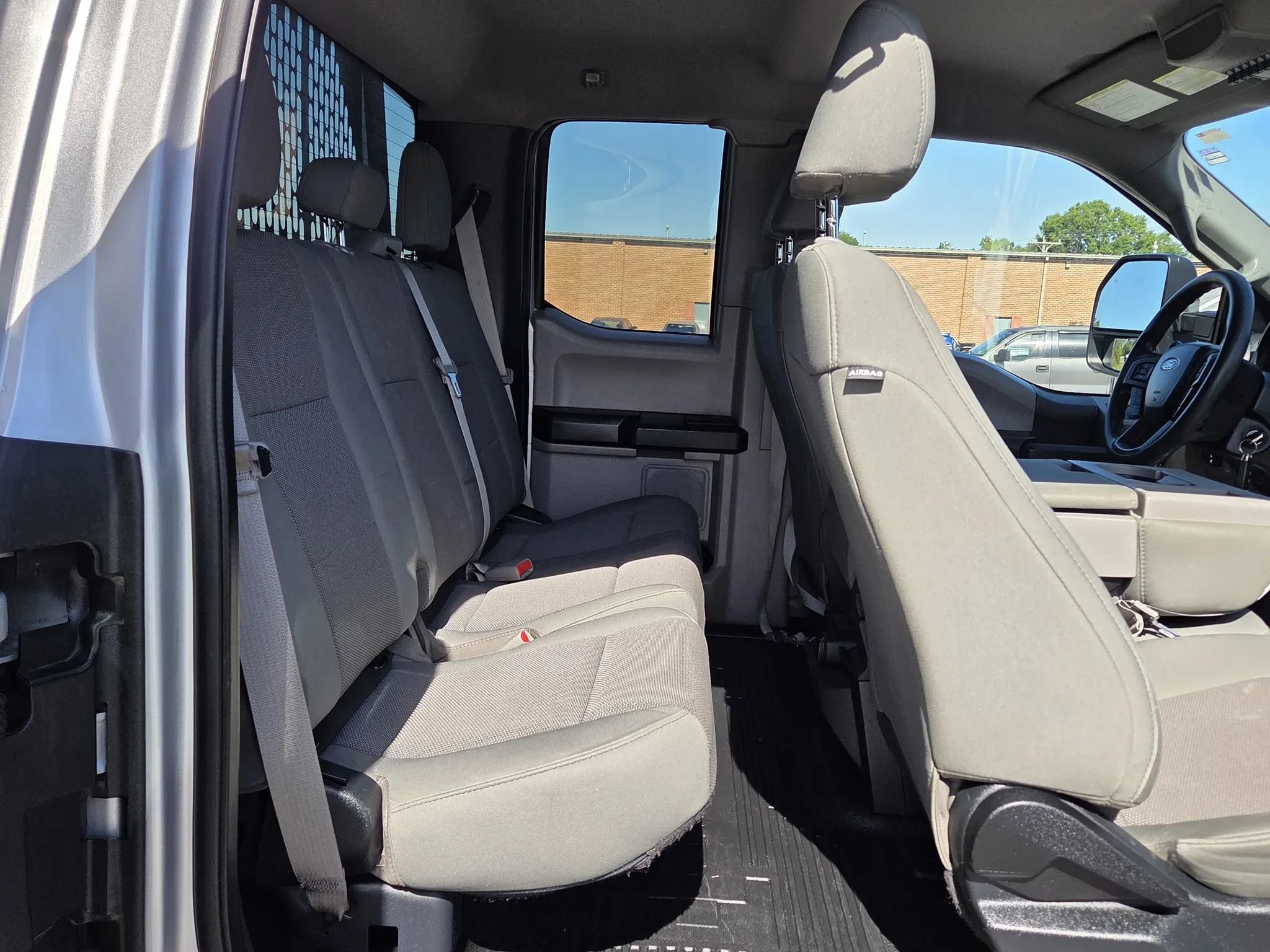 Used 2017 Ford F250 XL w/ Power Equipment Group AWD/4WD image 17
