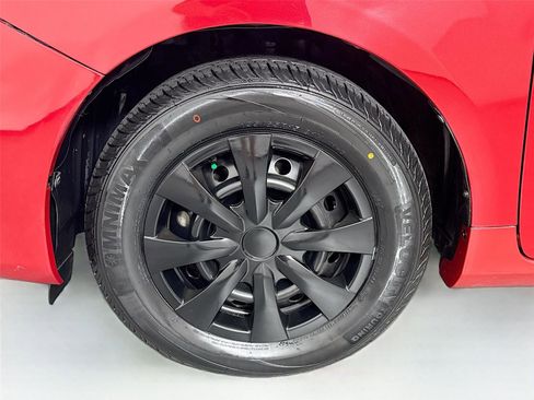 Used 2011 Toyota Corolla LE image 40