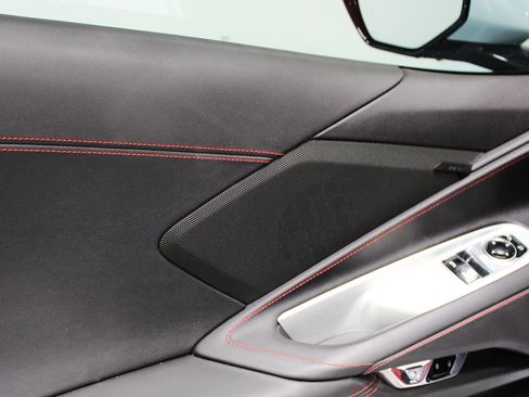 Used 2021 Chevrolet Corvette Stingray Coupe w/ 1LT image 6