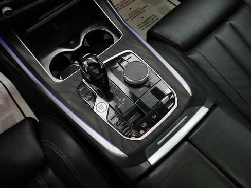 Used 2022 BMW X7 xDrive40i w/ Cold Weather Package image 33