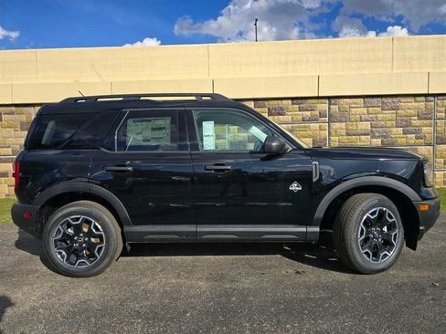 New 2026 Ford Bronco Sport Outer Banks AWD/4WD image 2