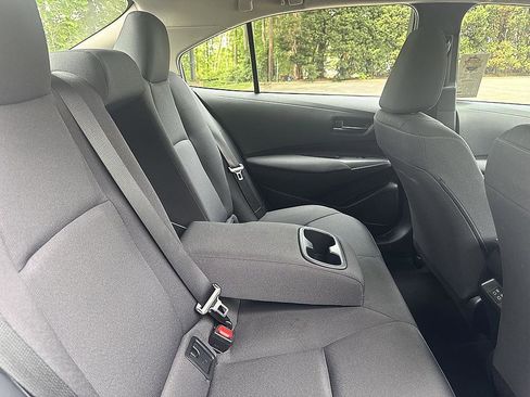 Used 2024 Toyota Corolla LE FWD image 20