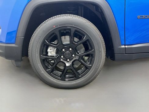 New 2026 Jeep Compass Latitude AWD/4WD image 31