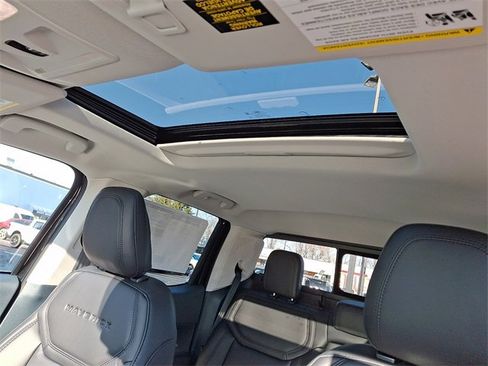 New 2025 Ford Maverick Lariat w/ Black Appearance Package image 10