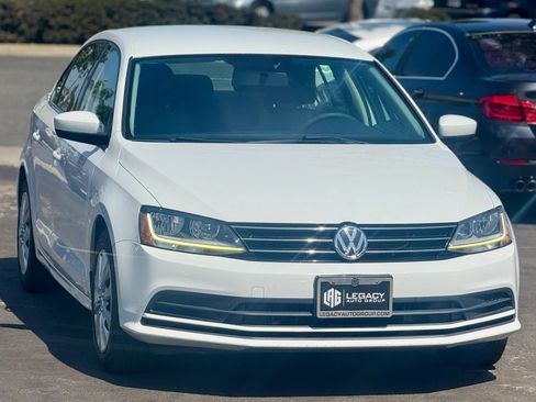 Used 2017 Volkswagen Jetta S image 23