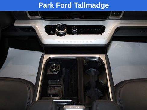 Used 2025 Ford Expedition Max Active AWD/4WD image 19