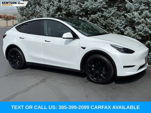 Used 2024 Tesla Model Y Long Range AWD/4WD image 11