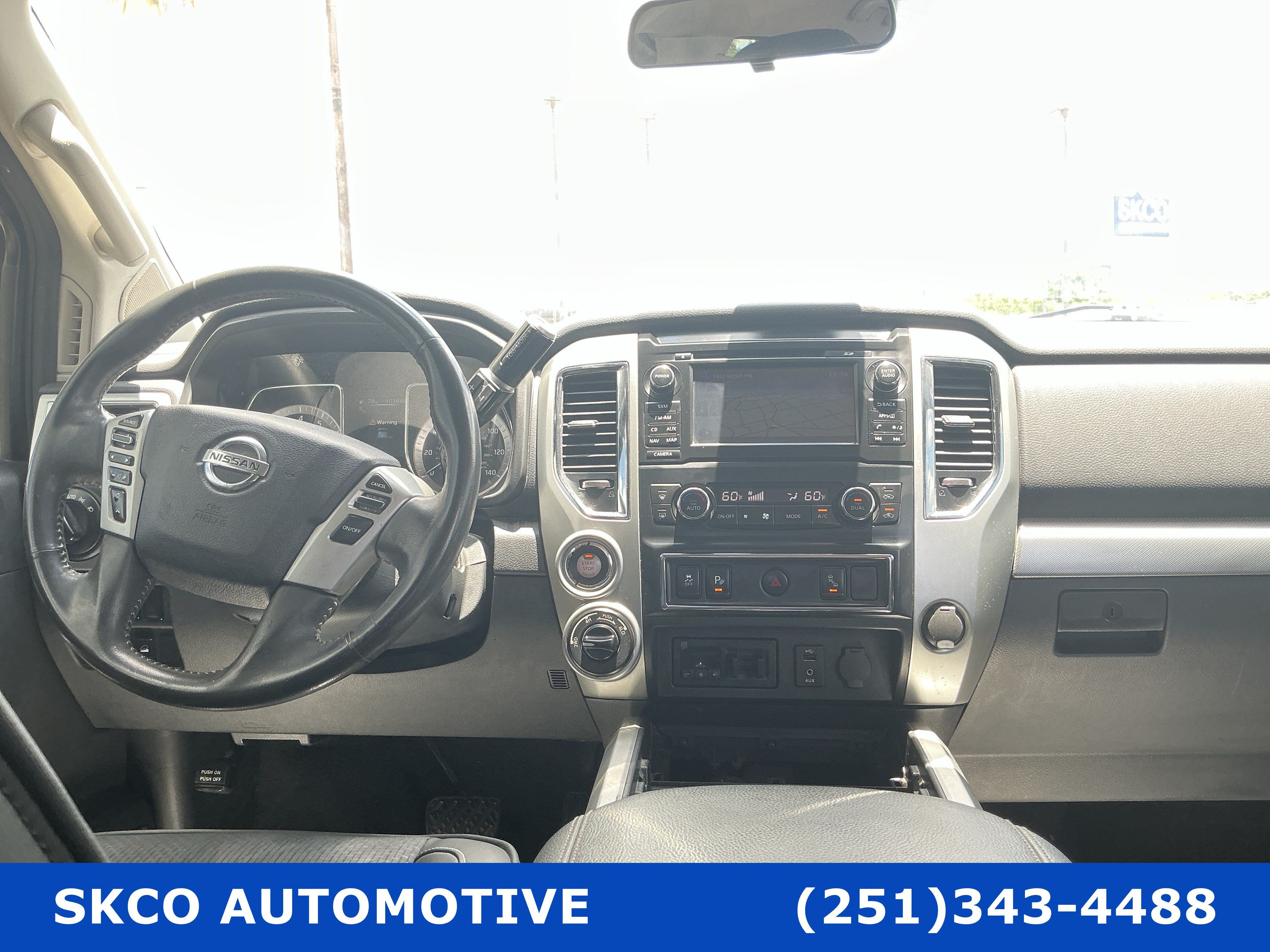 Used 2017 Nissan Titan PRO-4X AWD/4WD image 15