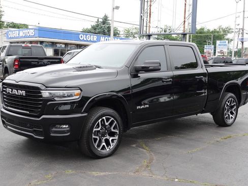 Used 2025 RAM 1500 Laramie w/ Sport Appearance Package AWD/4WD image 2
