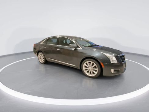 Used 2017 Cadillac XTS Luxury w/ Driver Awareness Package image 2