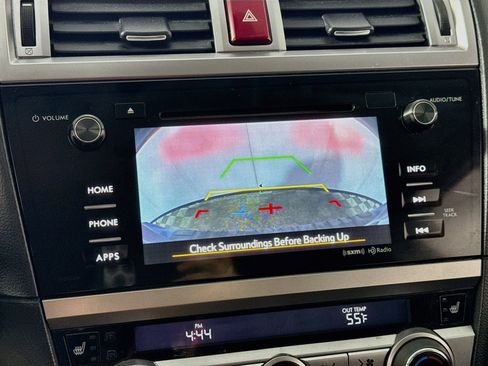 Used 2017 Subaru Outback 2.5i Premium image 2