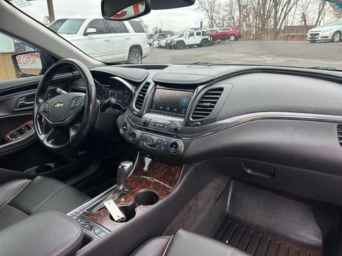 Used 2015 Chevrolet Impala LT image 16