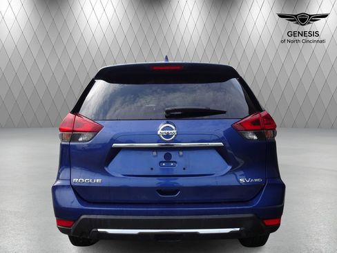 Used 2018 Nissan Rogue SV w/ Sun & Sound Touring Package AWD/4WD image 4