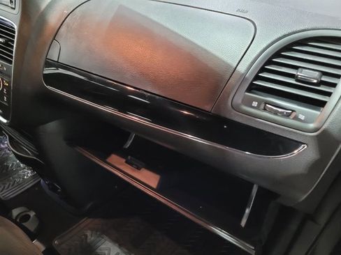 Used 2019 Dodge Grand Caravan SE image 53