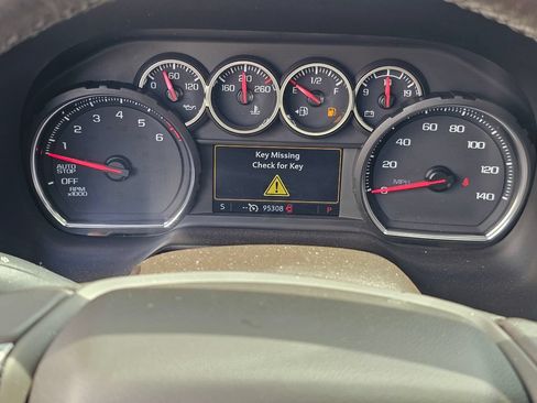 Used 2021 Chevrolet Tahoe LT w/ LT Signature Plus Package RWD image 22
