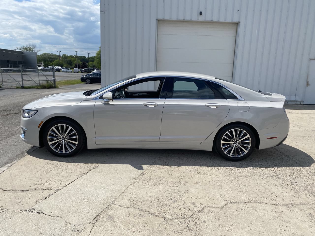 Used 2020 Lincoln MKZ AWD w/ Convenience Package image 5