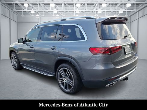 Certified 2023 Mercedes-Benz GLS 450 4MATIC image 4