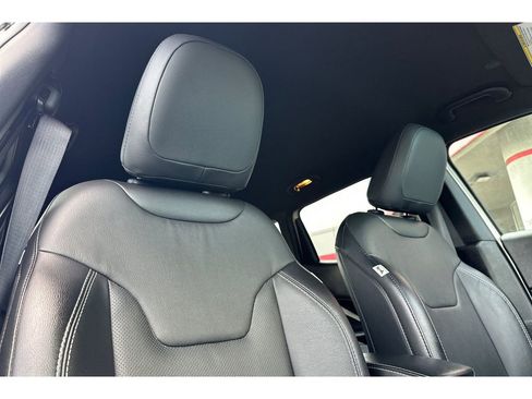 Used 2021 Jeep Compass Latitude image 19