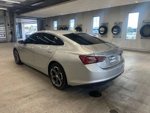 Used 2021 Chevrolet Malibu LT FWD image 7
