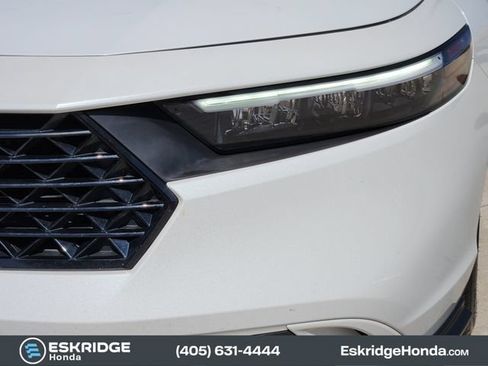 Used 2023 Honda Accord EX image 10