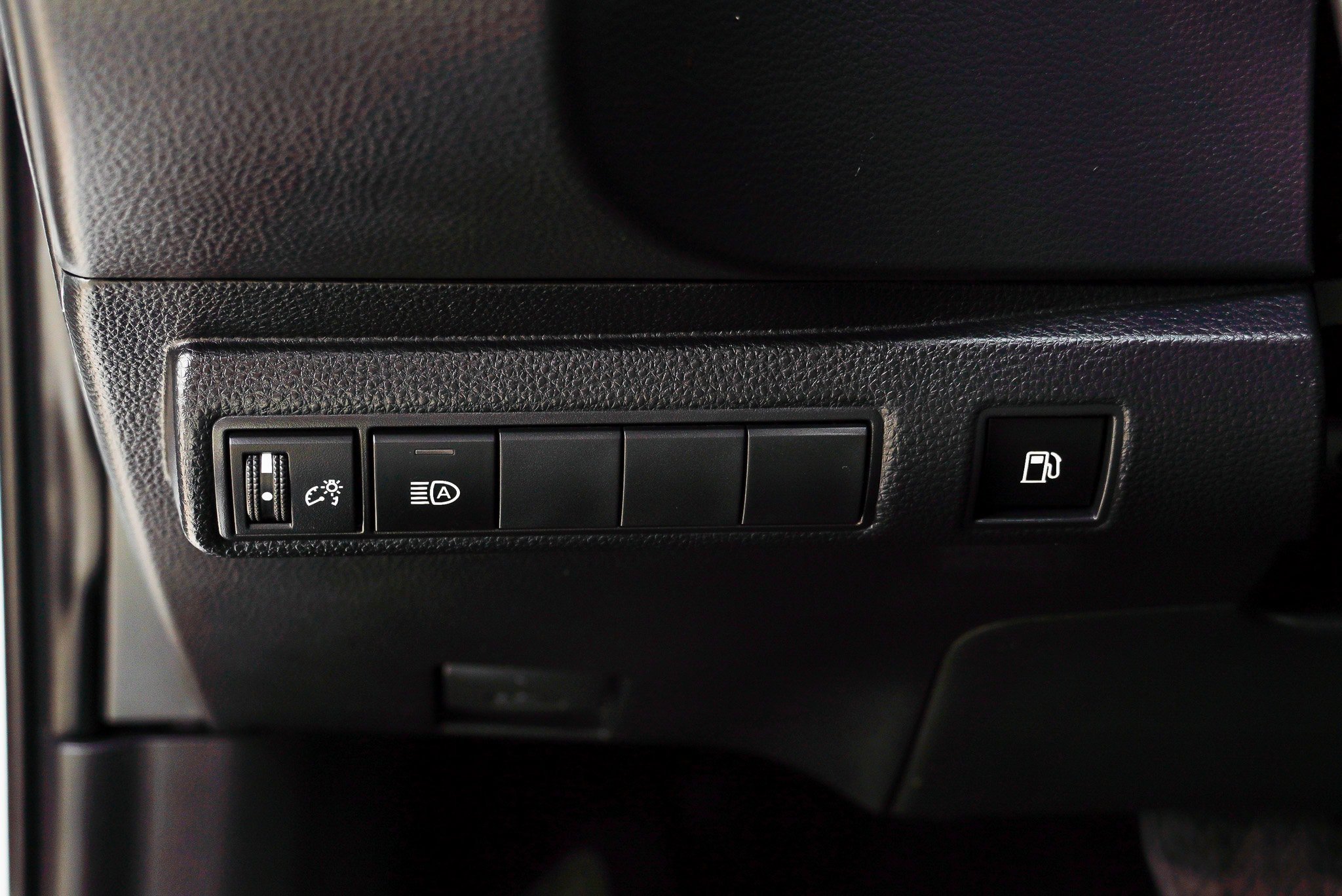 Certified 2024 Toyota Corolla LE FWD image 18