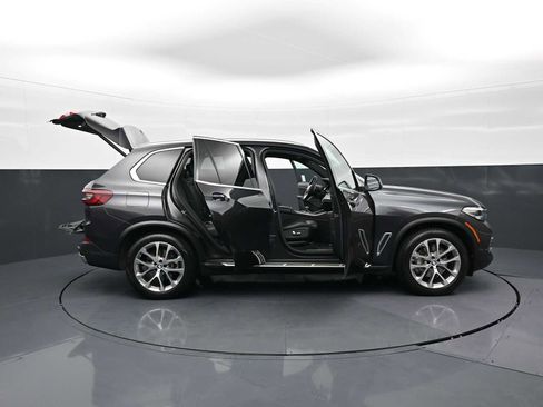 Used 2023 BMW X5 xDrive40i AWD/4WD image 35