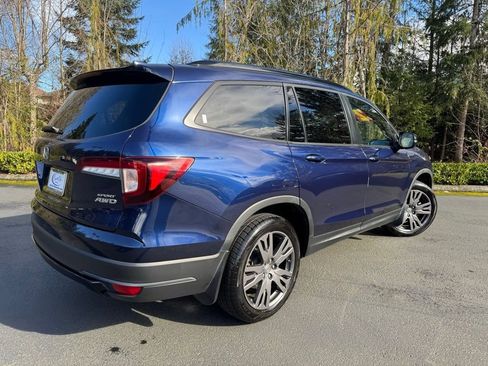 Used 2022 Honda Pilot Sport image 11