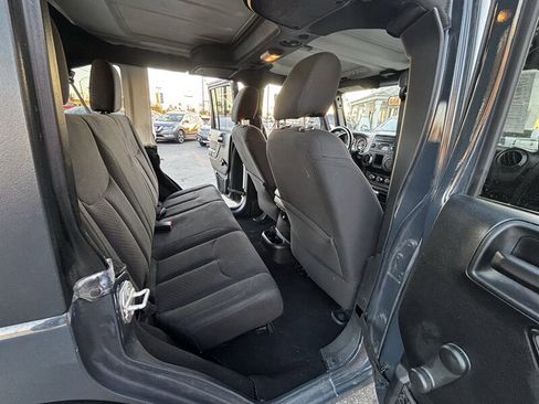 Used 2017 Jeep Wrangler Unlimited Sport w/ Connectivity Group image 24