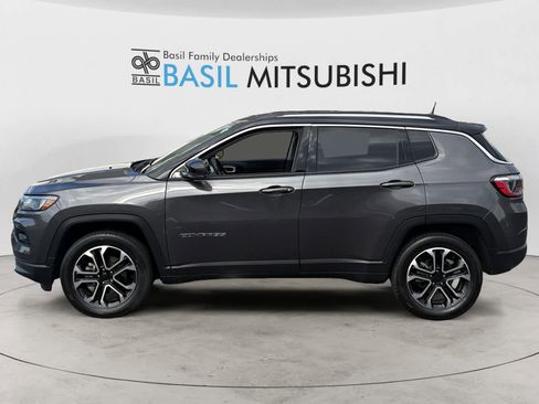 Used 2022 Jeep Compass Limited w/ Sun and Sound Group image 2