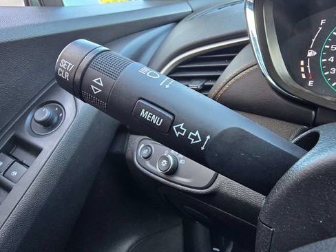Used 2020 Chevrolet Trax LS FWD image 15