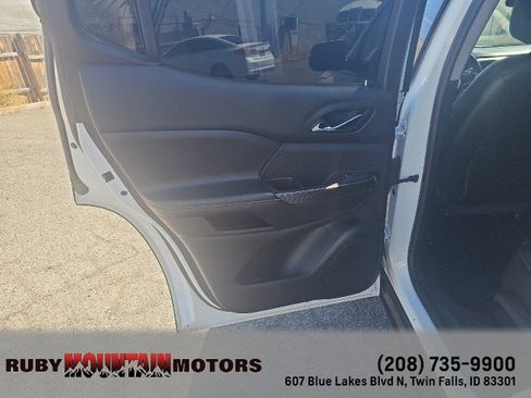 Used 2019 GMC Acadia SLT AWD/4WD image 23