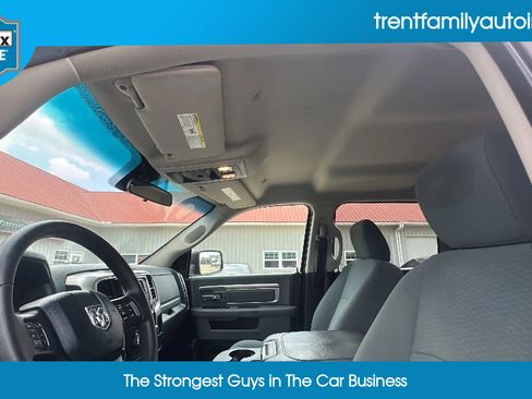 Used 2019 RAM 1500 Classic SLT image 27