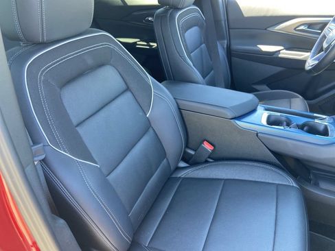 Used 2025 Chevrolet Equinox EV LT w/ Active Safety Package 3 FWD image 23
