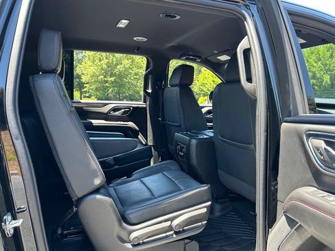 Used 2024 Chevrolet Suburban RST w/ Luxury Package RWD image 54