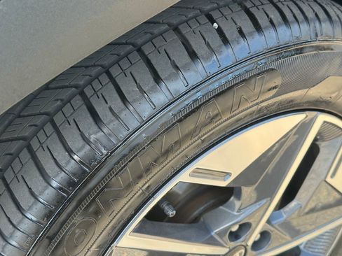 Used 2025 Hyundai Tucson SEL AWD/4WD image 11