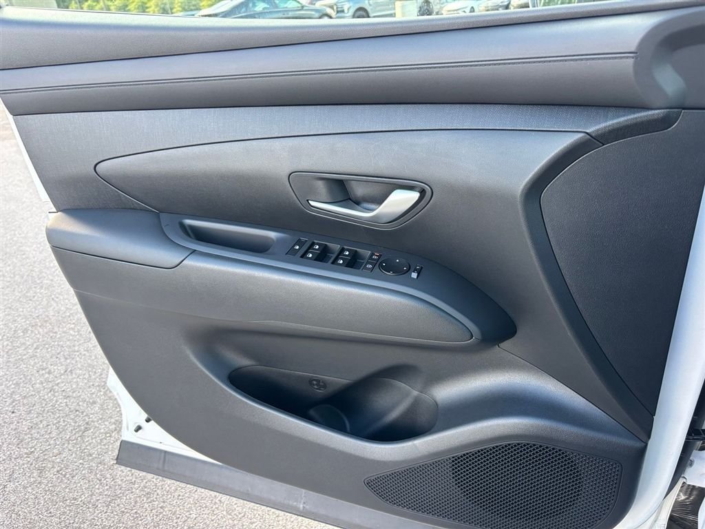 Used 2026 Hyundai Tucson SEL FWD image 8