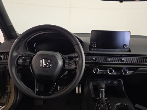 Used 2025 Honda Civic Sport image 12
