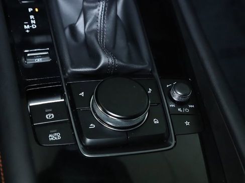 Certified 2025 MAZDA MAZDA3 Carbon image 43